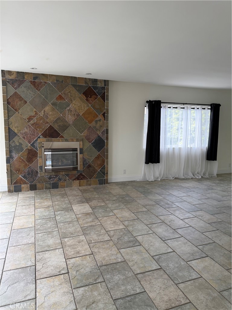 24322 Santa Clara 3