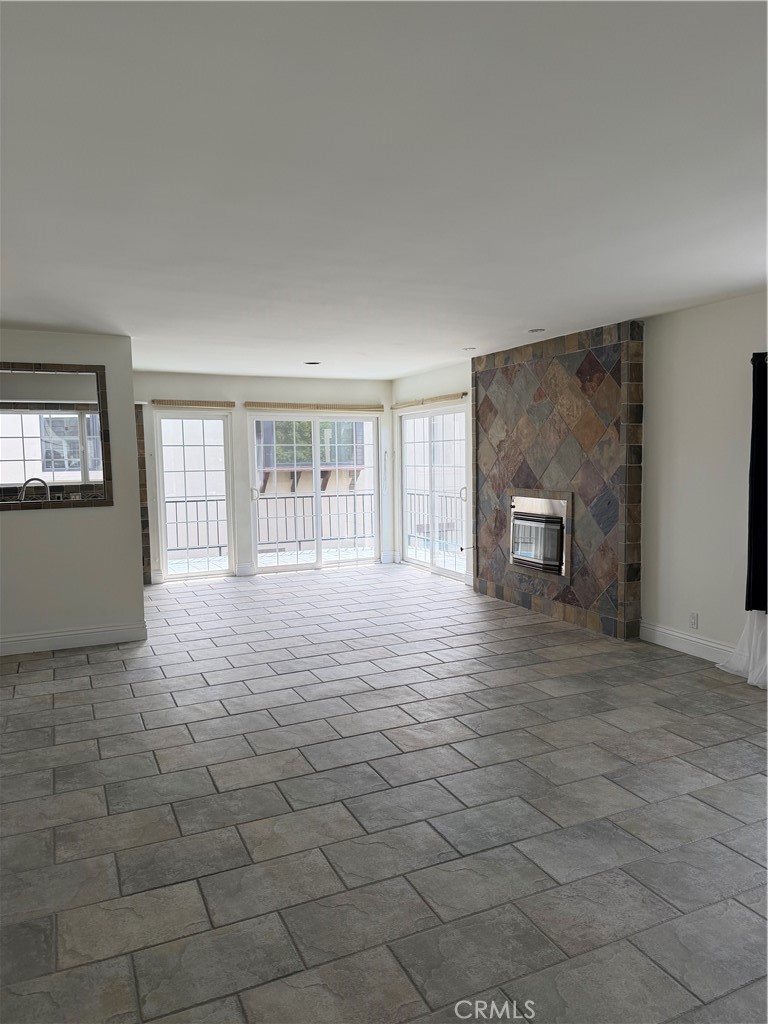 24322 Santa Clara 3