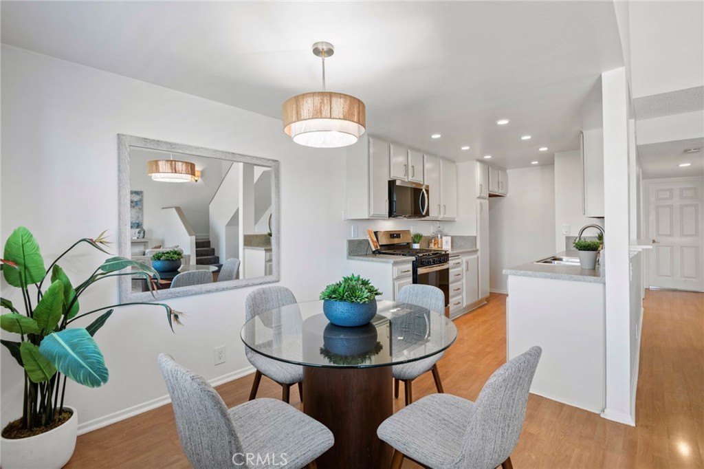 305 Coral Reef 4
