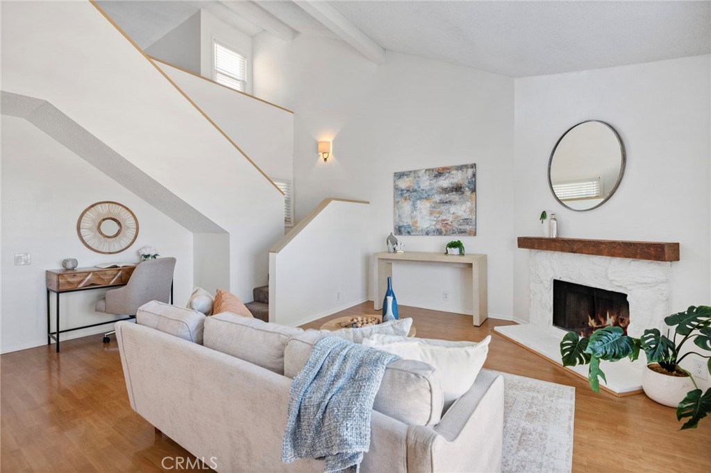 305 Coral Reef 4