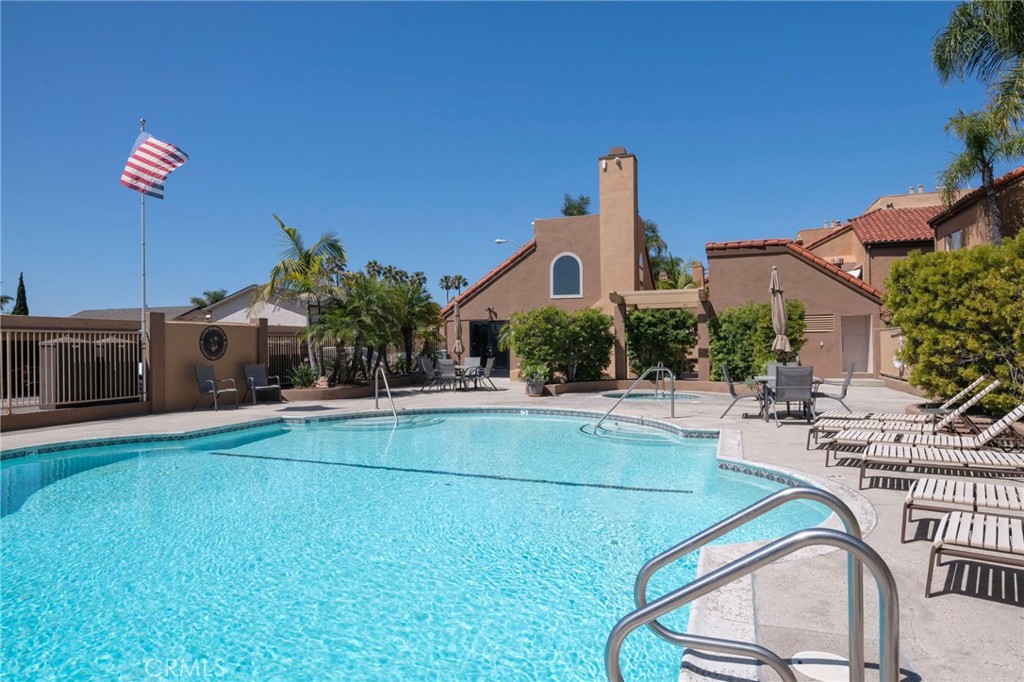 305 Coral Reef 4