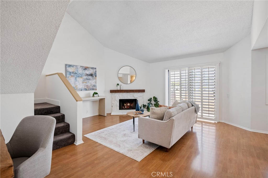 305 Coral Reef 4