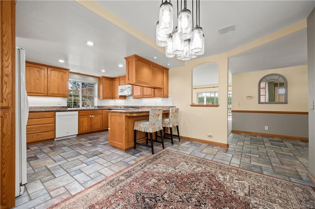 3080 W Glen Holly