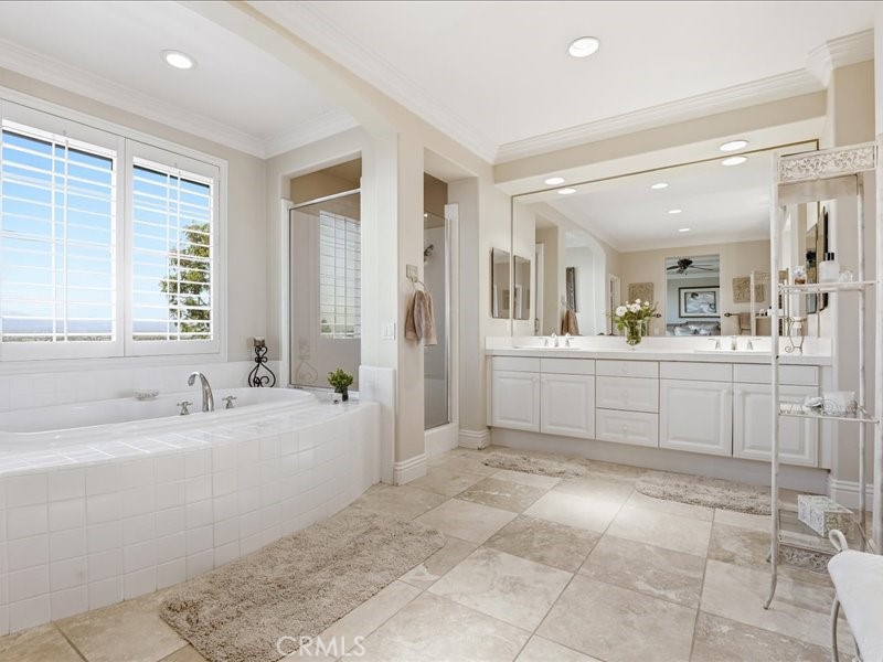 30 Groveside
