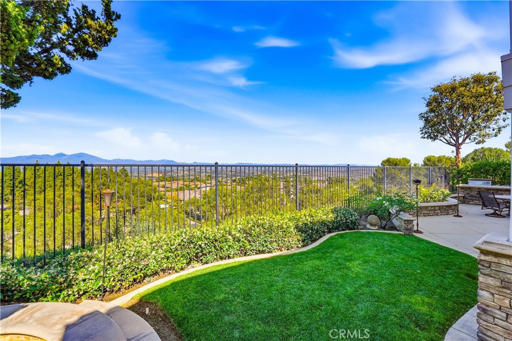30 Groveside