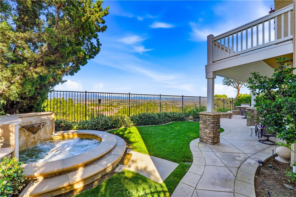 30 Groveside