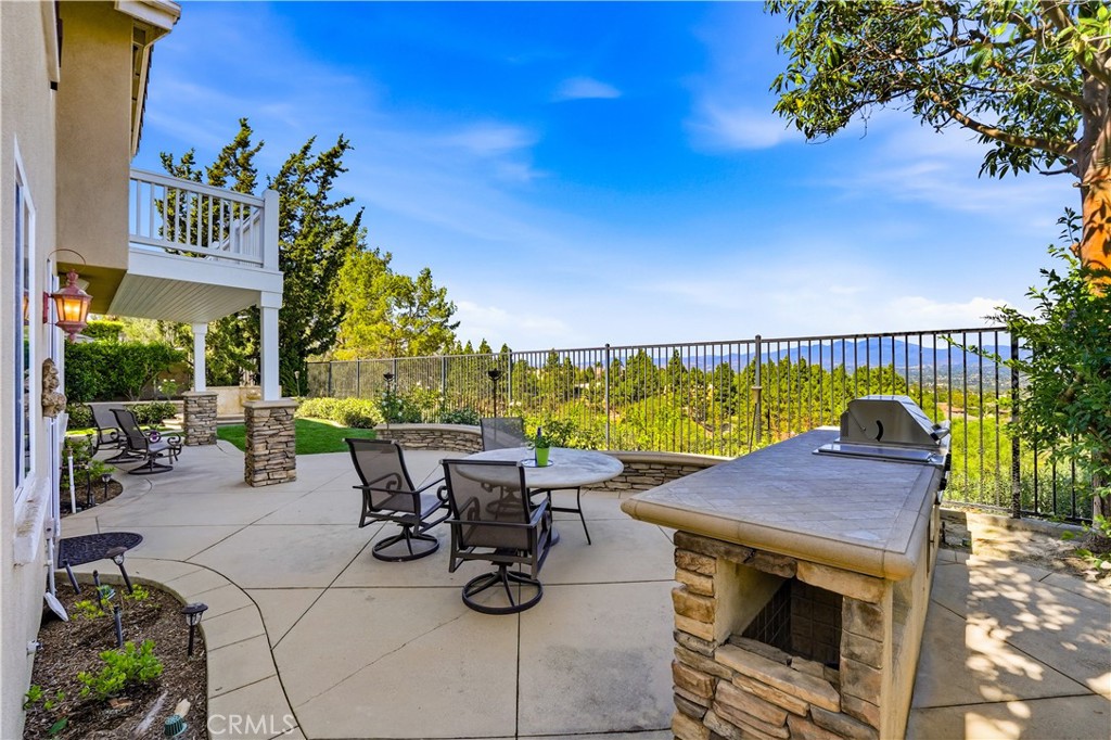 30 Groveside