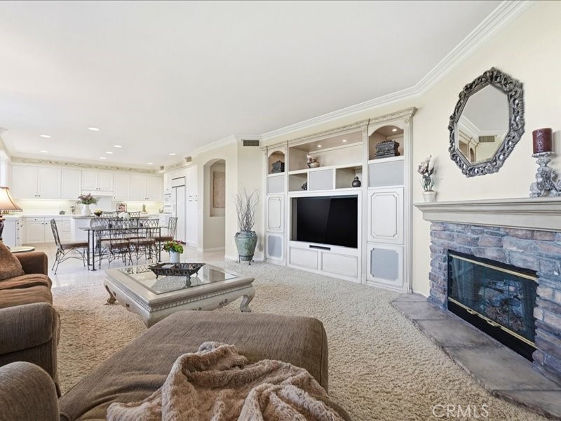 30 Groveside