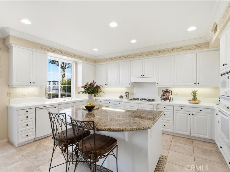 30 Groveside