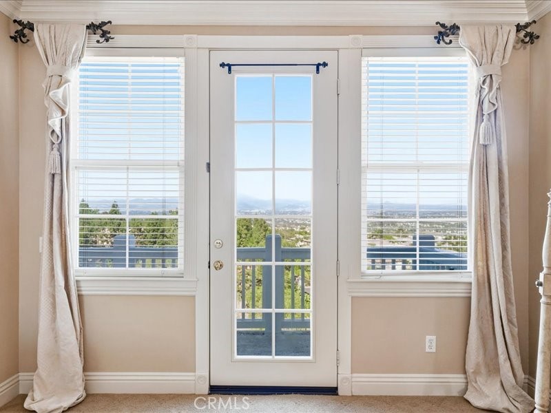 30 Groveside