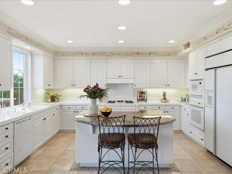30 Groveside