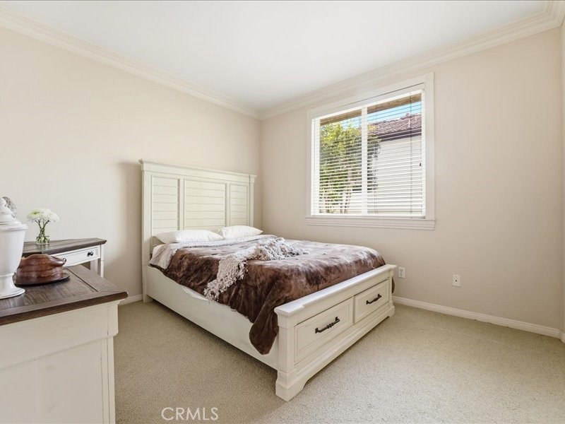 30 Groveside