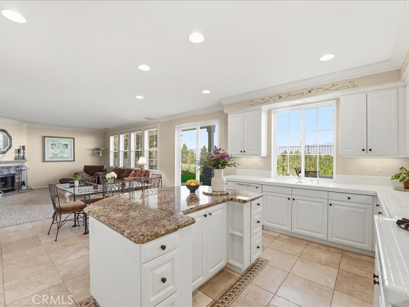 30 Groveside