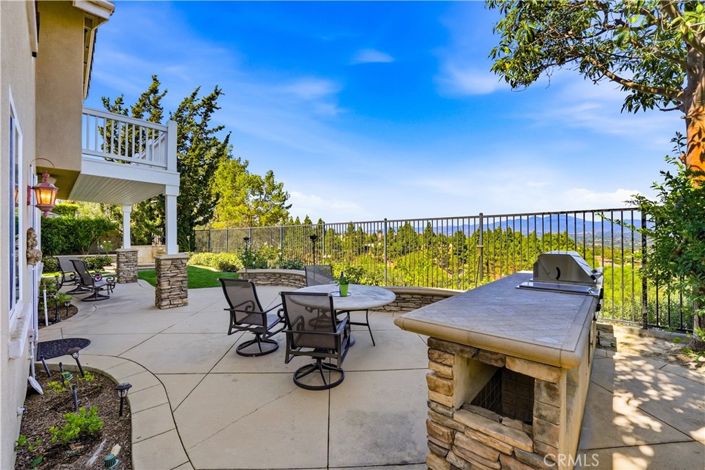 30 Groveside