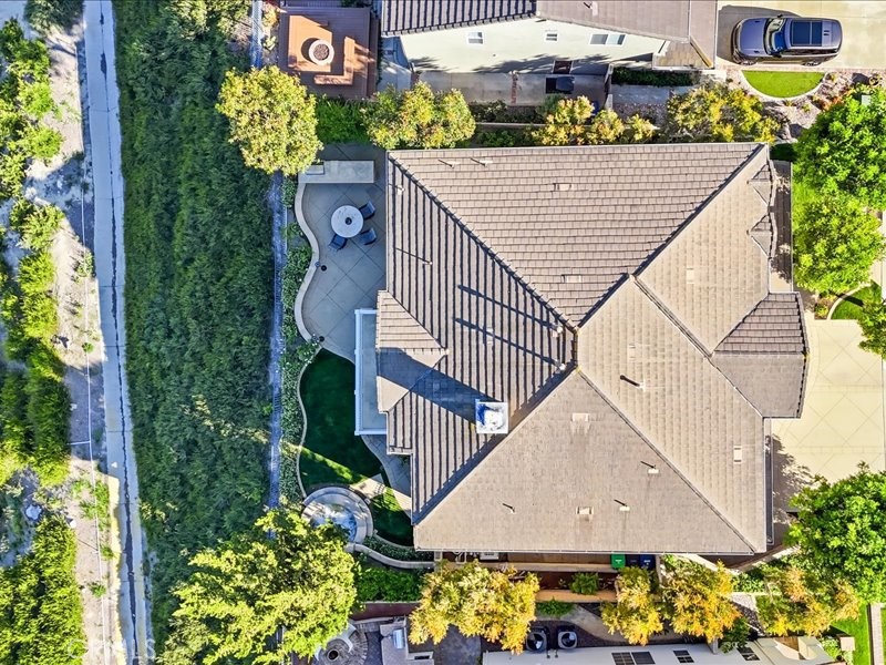 30 Groveside