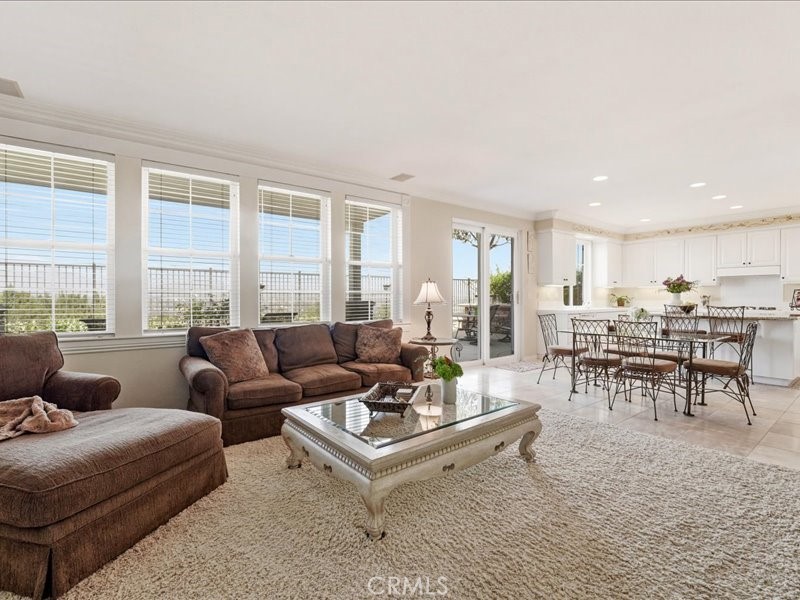 30 Groveside