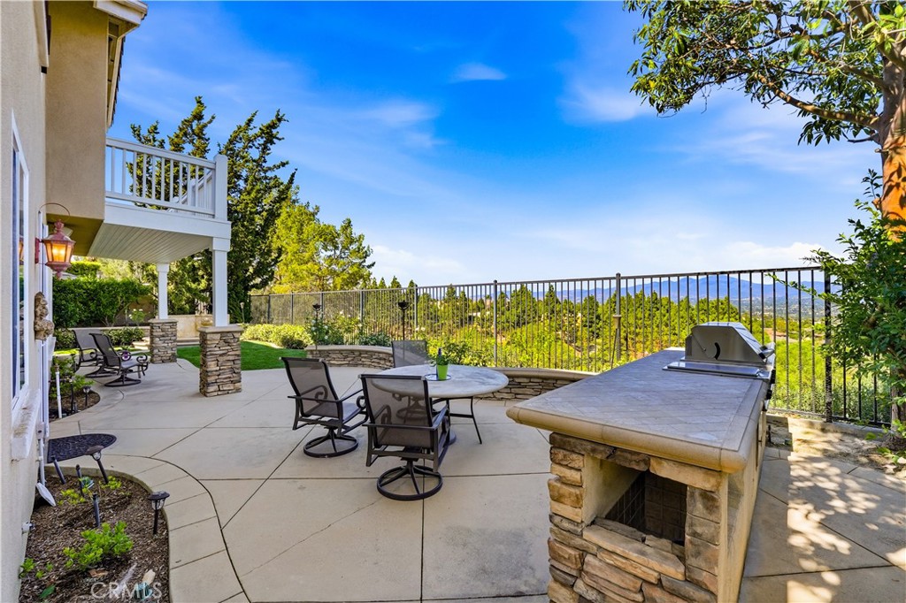 30 Groveside