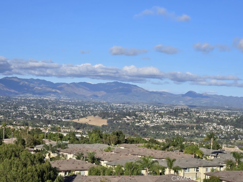 30 Groveside