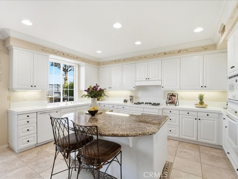 30 Groveside