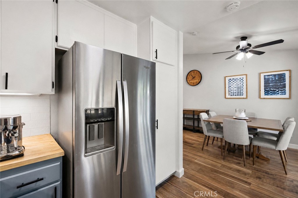 21155 Larchmont
