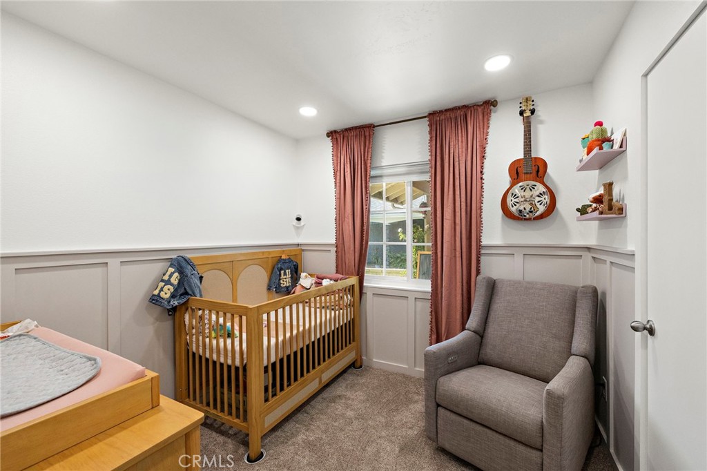 21155 Larchmont