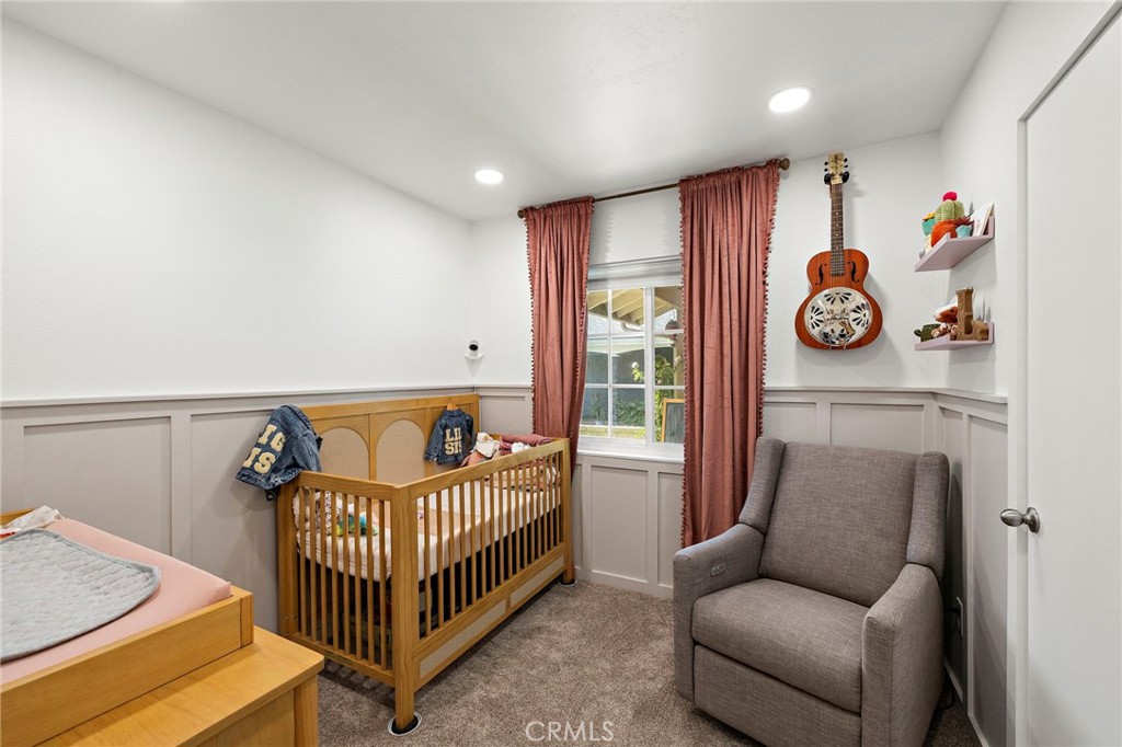 21155 Larchmont