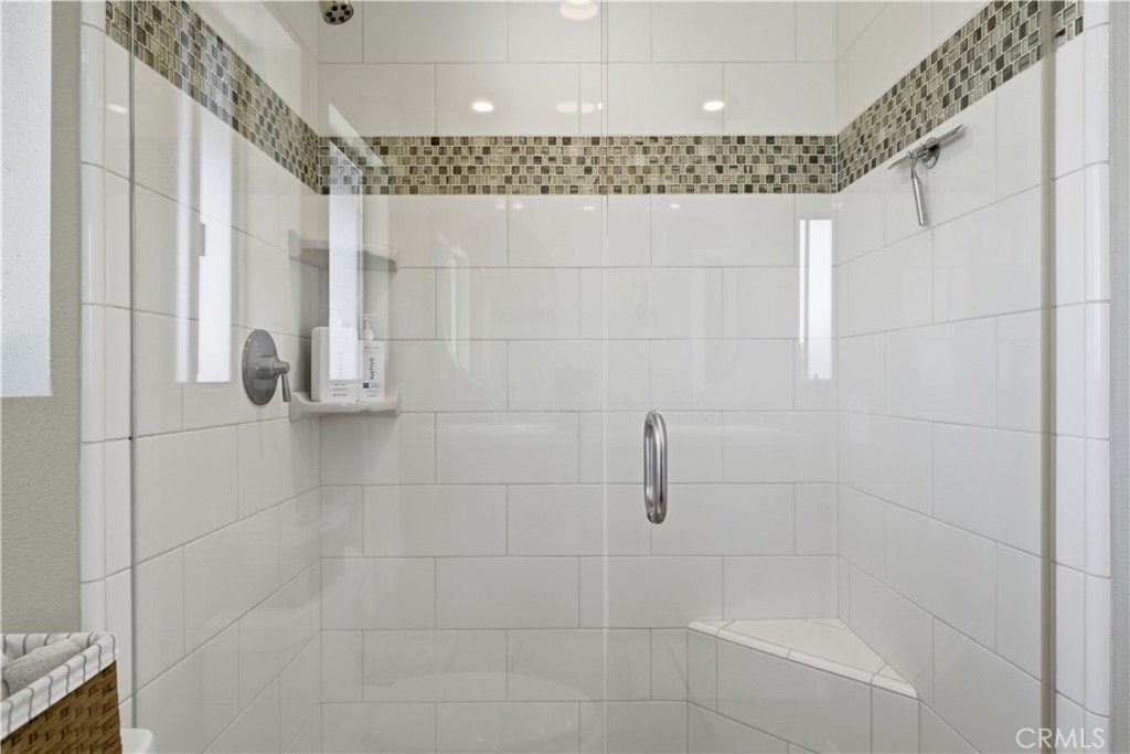 5213 Goldenridge Court
