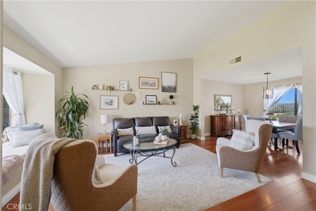 5213 Goldenridge Court