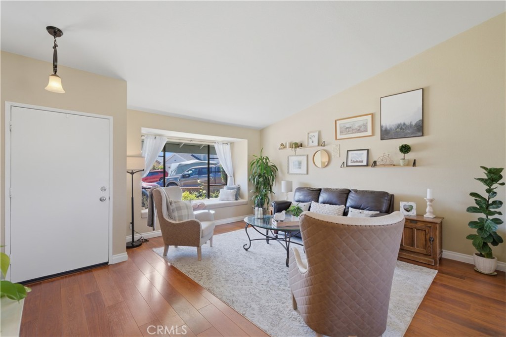 5213 Goldenridge Court