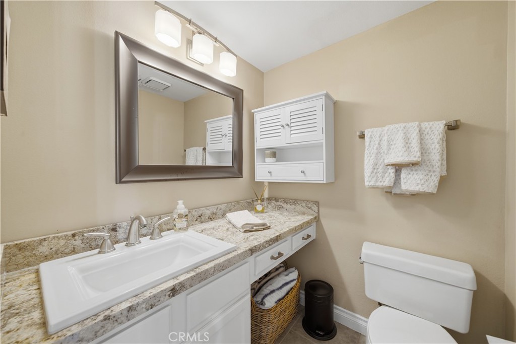 5213 Goldenridge Court
