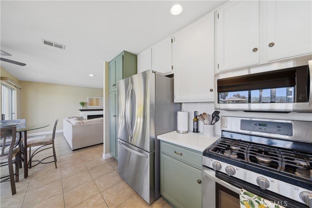 5213 Goldenridge Court