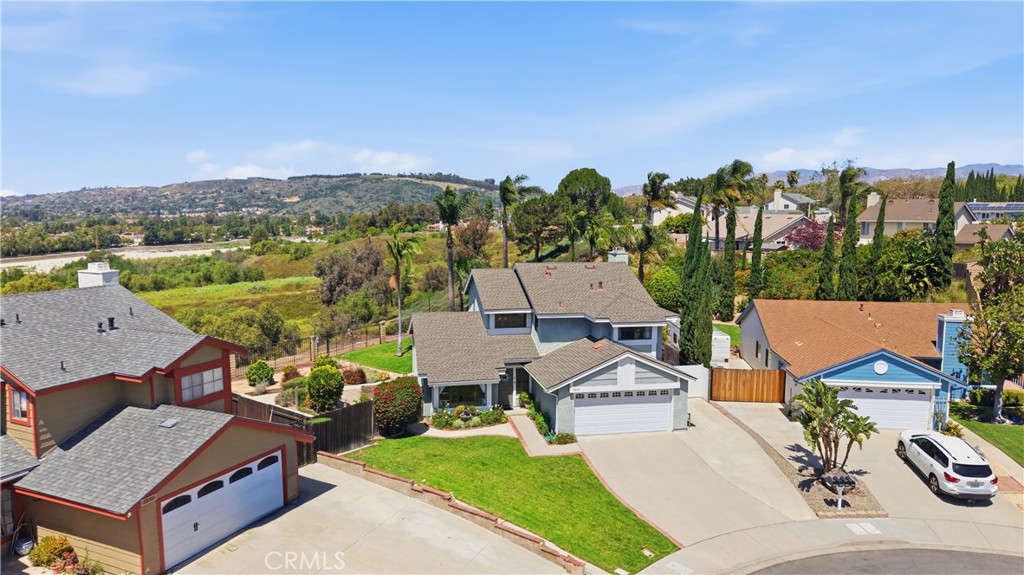 5213 Goldenridge Court