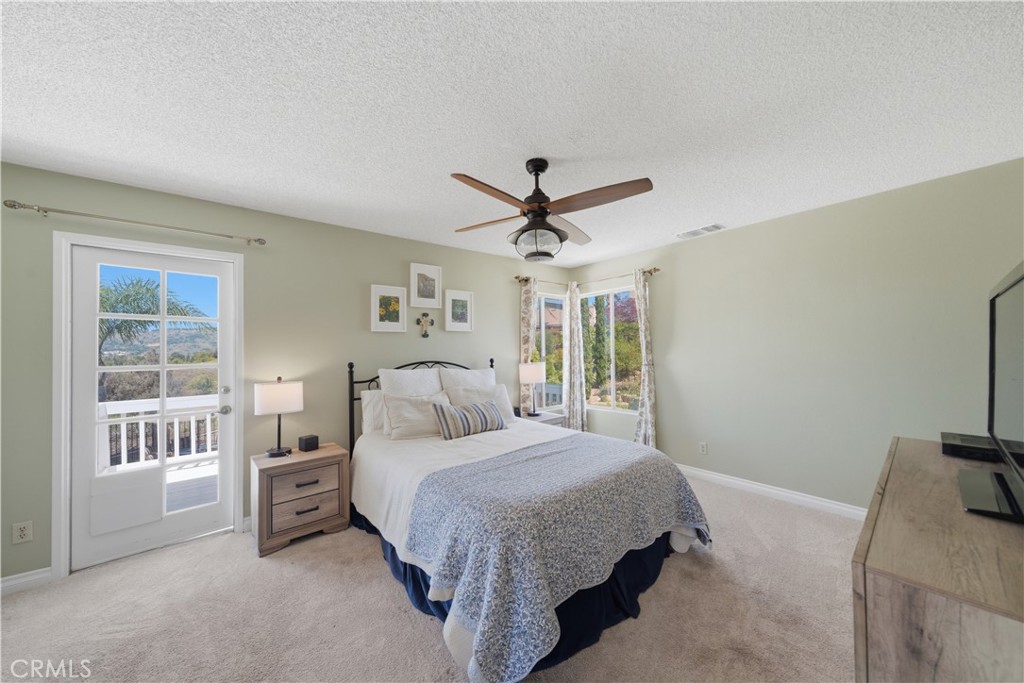 5213 Goldenridge Court