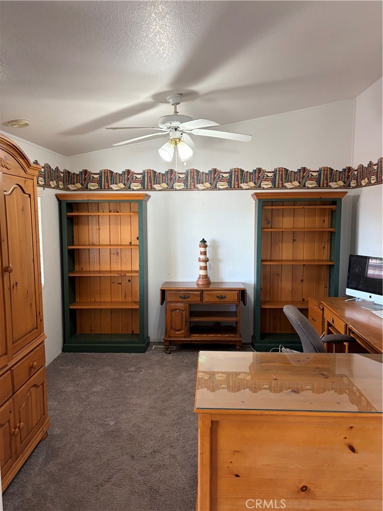7051 Ellis 10