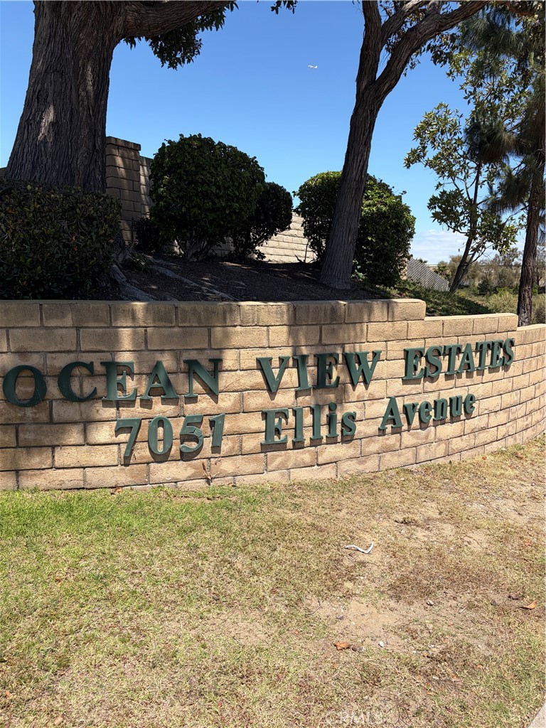 7051 Ellis 10
