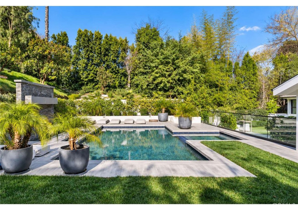 4701 Balboa