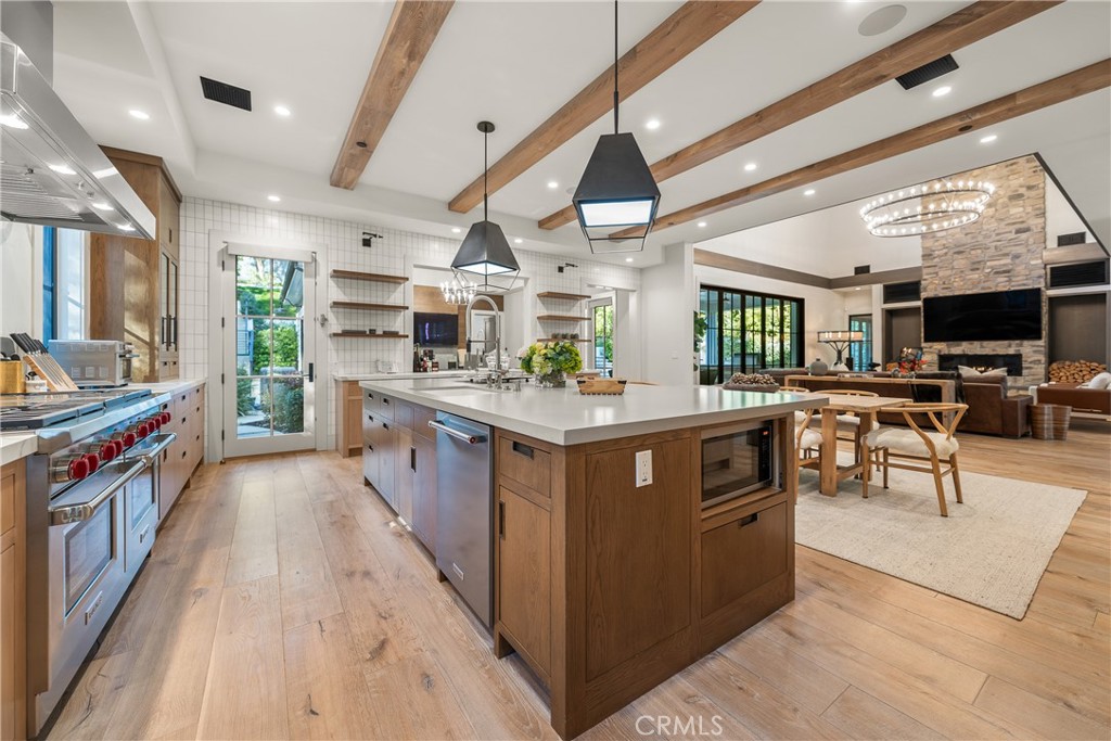 4701 Balboa