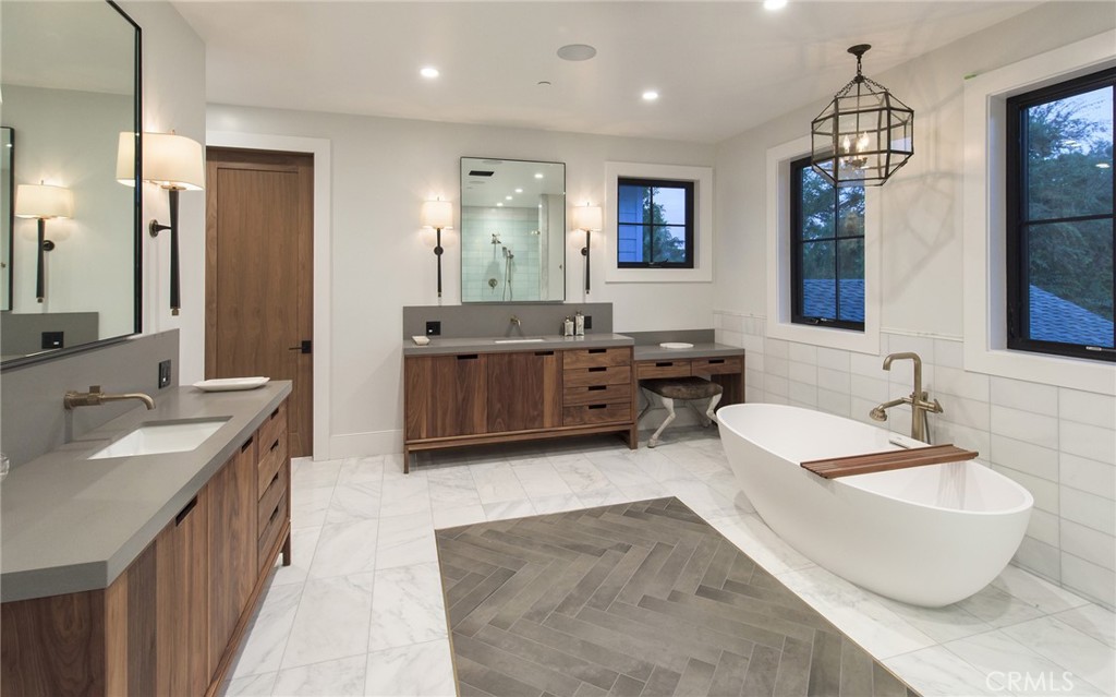 4701 Balboa