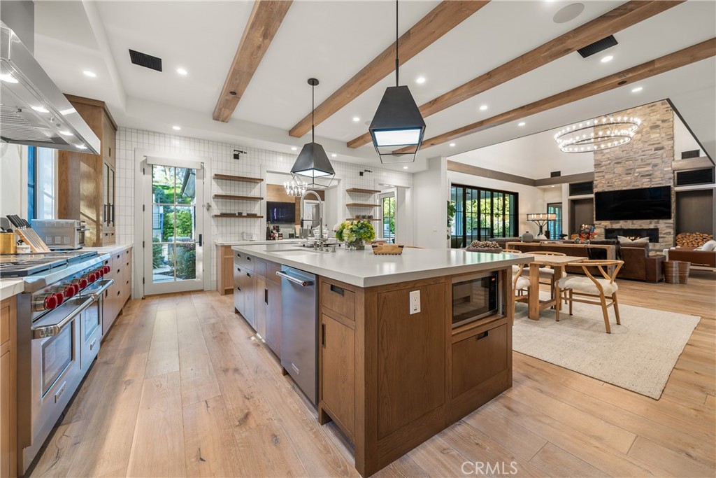 4701 Balboa