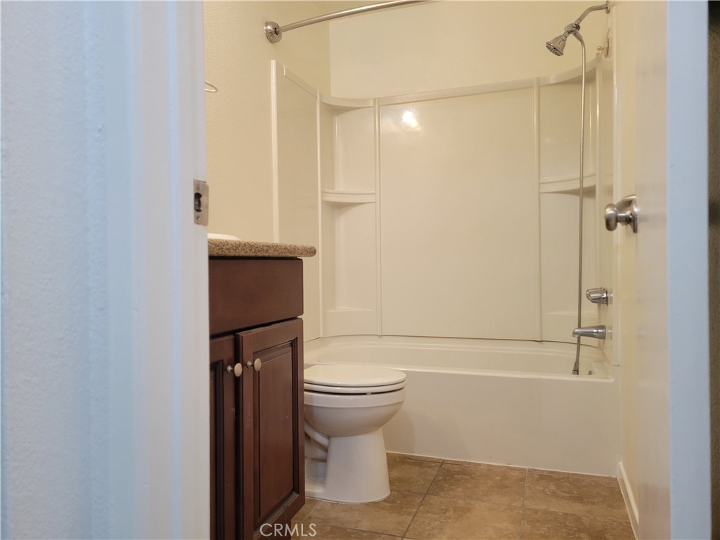 720 W 4th Street 104