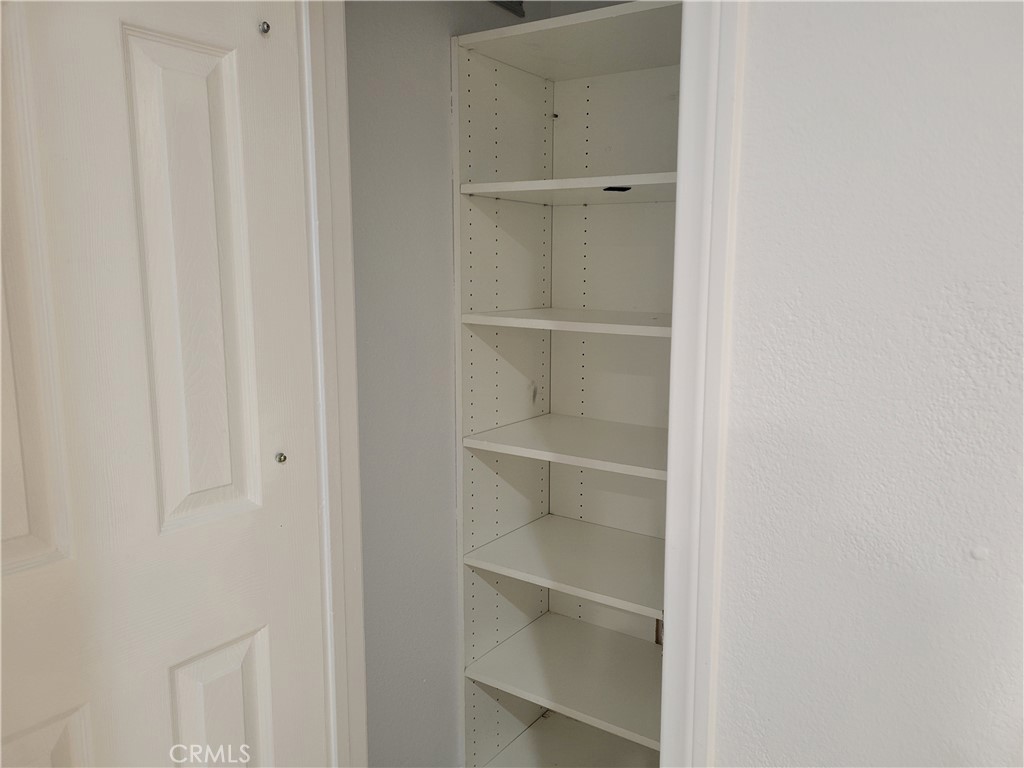 720 W 4th Street 104