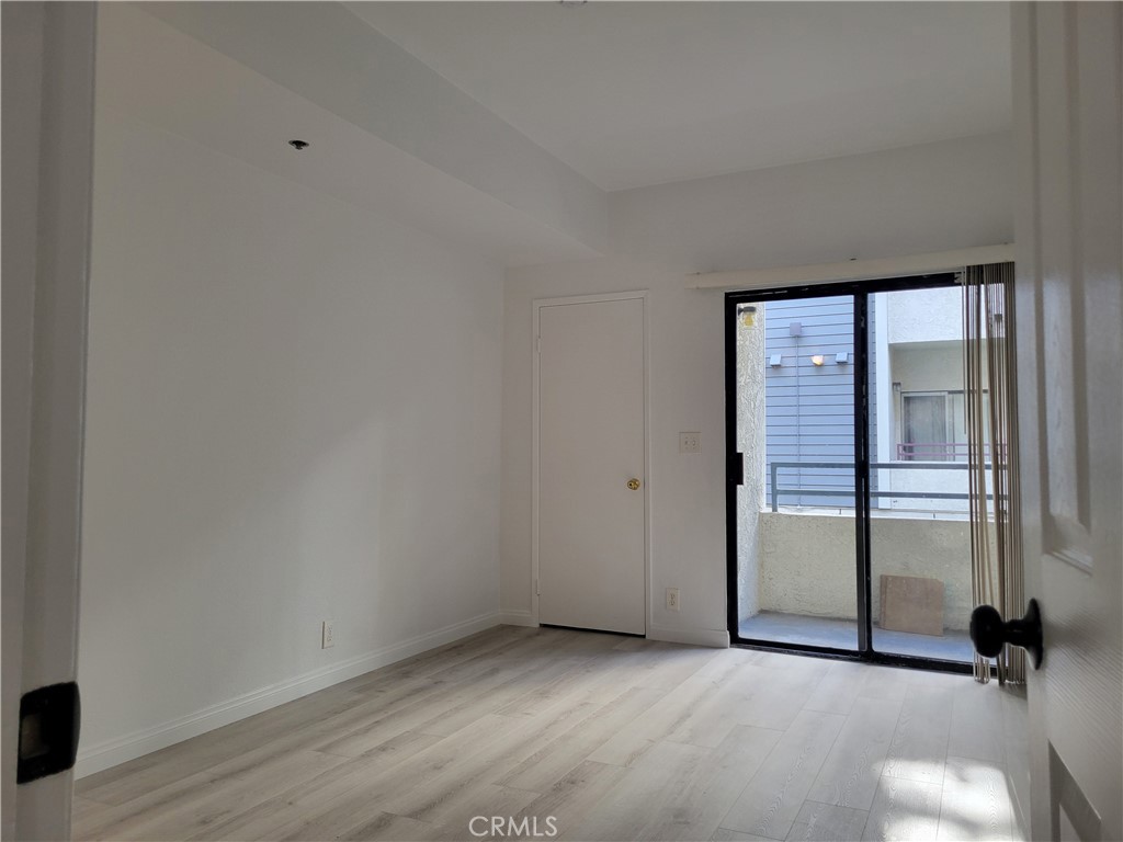 720 W 4th Street 104