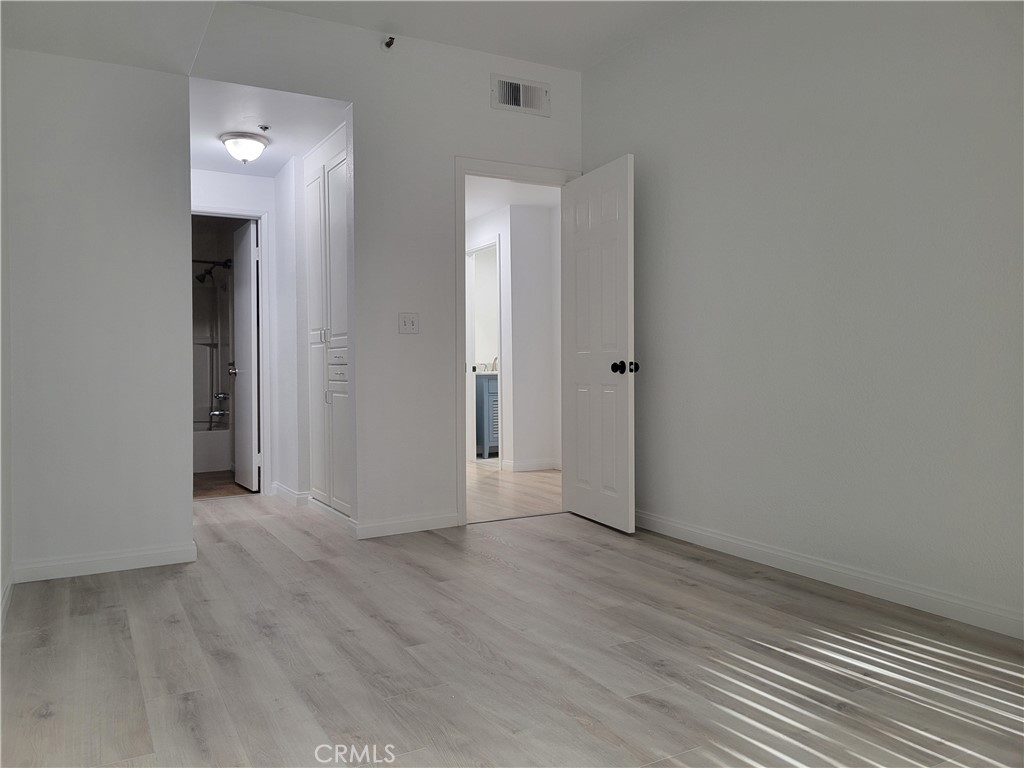 720 W 4th Street 104