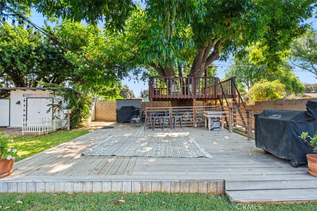 1341 S Towner