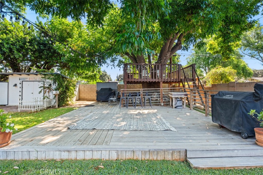 1341 S Towner
