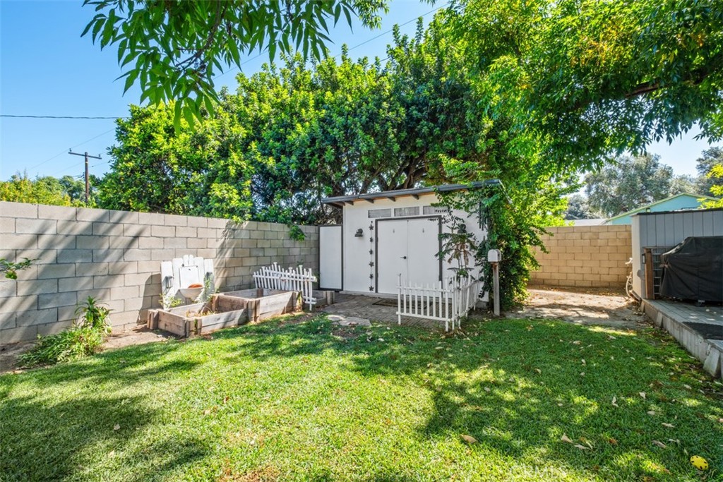 1341 S Towner
