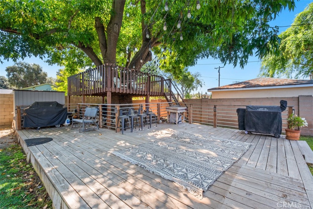 1341 S Towner