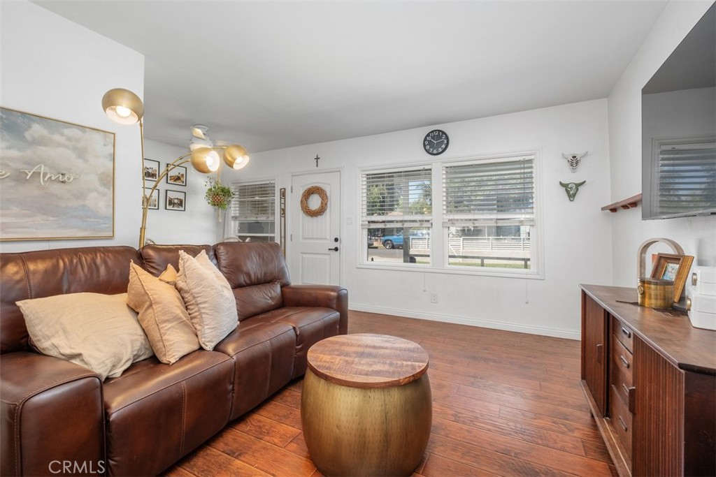 1341 S Towner