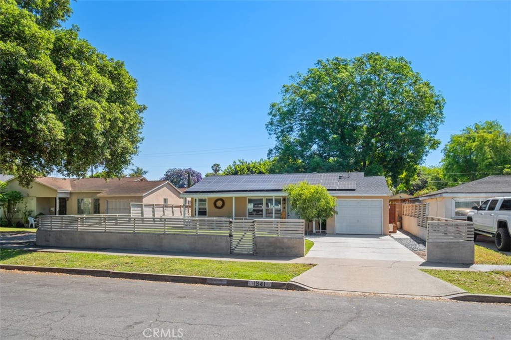 1341 S Towner