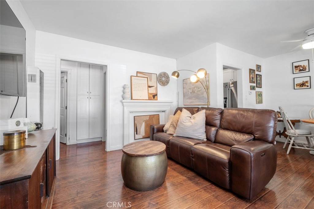 1341 S Towner
